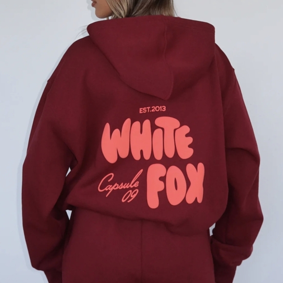 NWT White Fox Capsule 9 Star Of The Moment Oversized Hoodie Burgundy - Picture 1 of 4